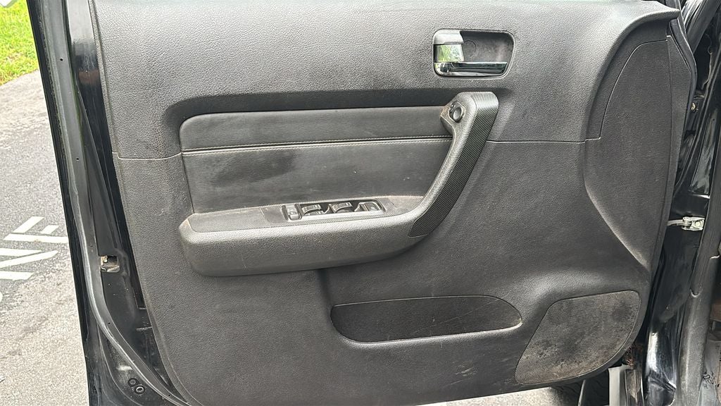 2006 Hummer H3 Base
