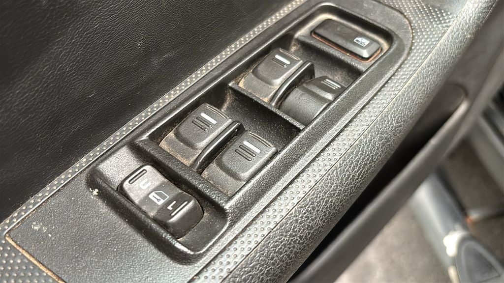 2006 Hummer H3 Base