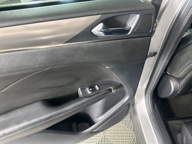 2015 Lincoln MKC Base