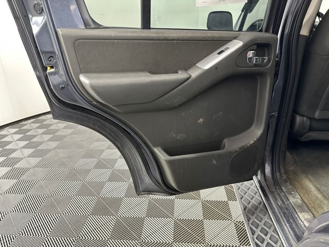 2012 Nissan Pathfinder SV