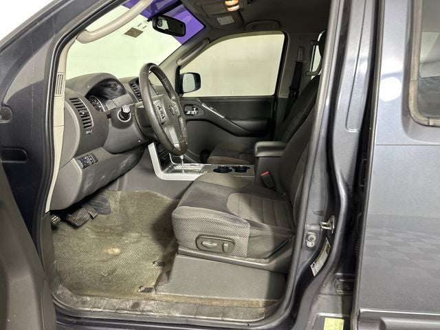2012 Nissan Pathfinder SV