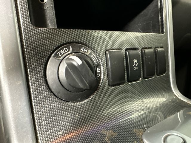 2012 Nissan Pathfinder SV