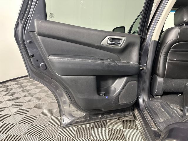2013 Nissan Pathfinder SL