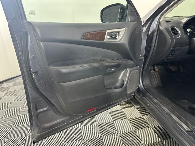 2013 Nissan Pathfinder SL
