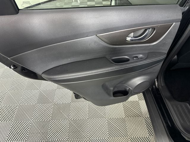 2014 Nissan Rogue SV