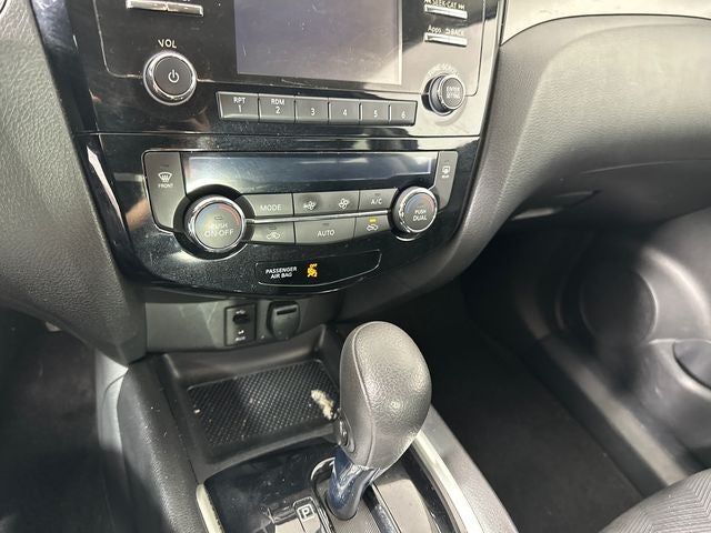 2014 Nissan Rogue SV