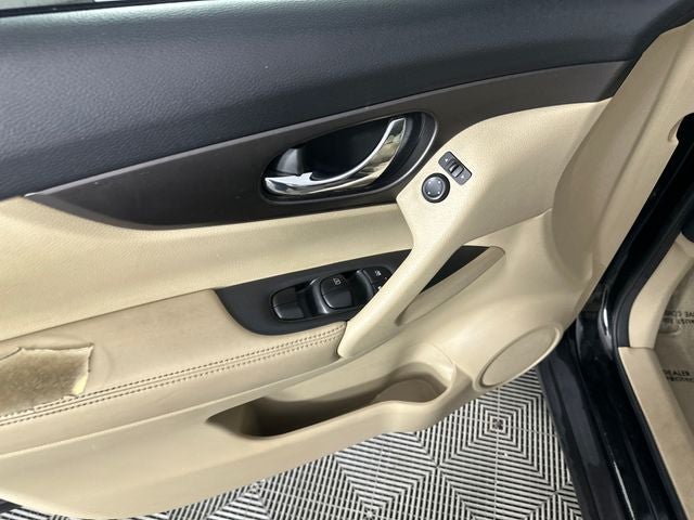 2014 Nissan Rogue SV