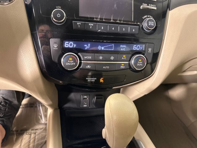 2014 Nissan Rogue SV