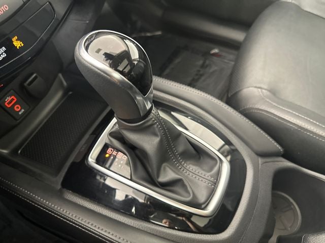 2017 Nissan Rogue SL Platinum & Premium Package