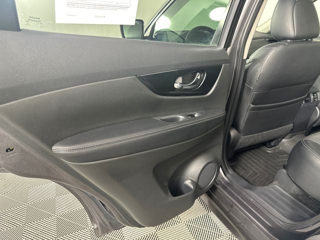 2017 Nissan Rogue SL Platinum & Premium Package