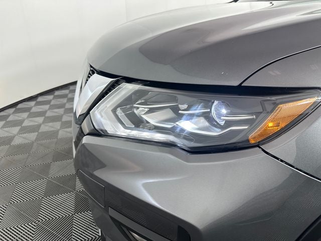 2017 Nissan Rogue SL Platinum & Premium Package