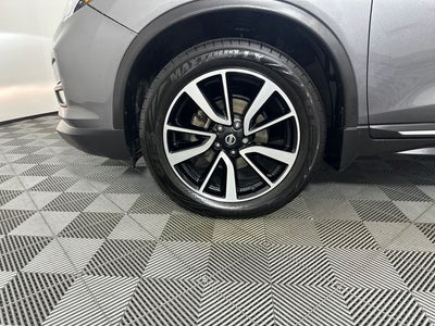 2017 Nissan Rogue SL Platinum & Premium Package