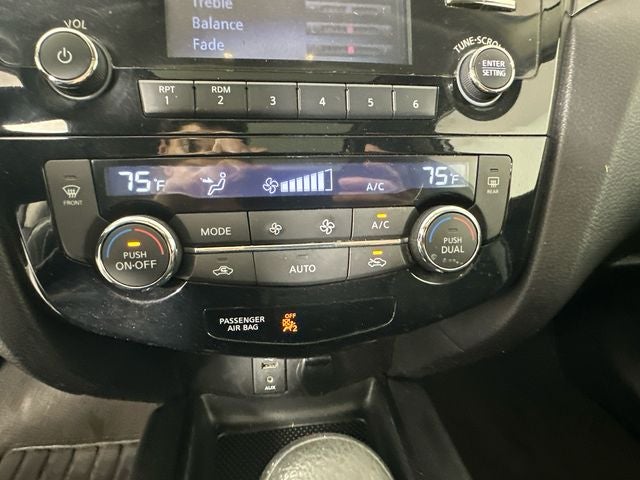 2014 Nissan Rogue SV