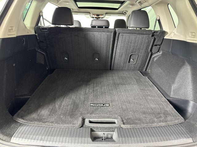 2021 Nissan Rogue SV Premium Package