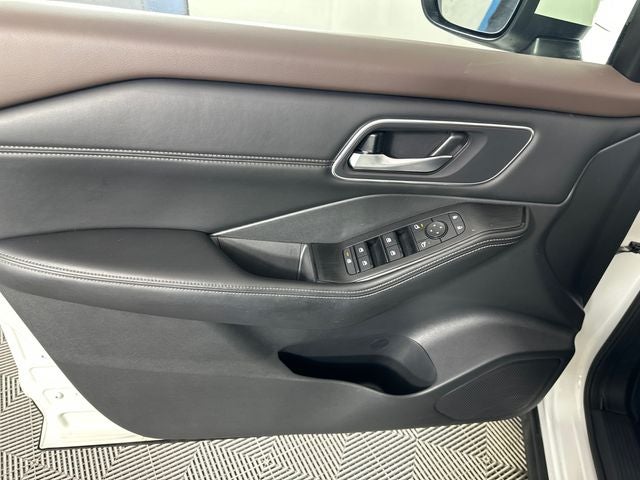 2021 Nissan Rogue SV Premium Package
