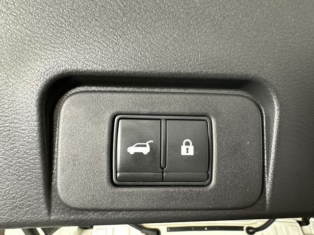 2022 Nissan Rogue SV Premium Package