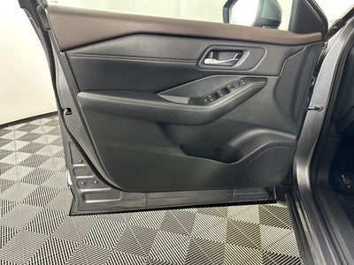 2022 Nissan Rogue SV Premium Package