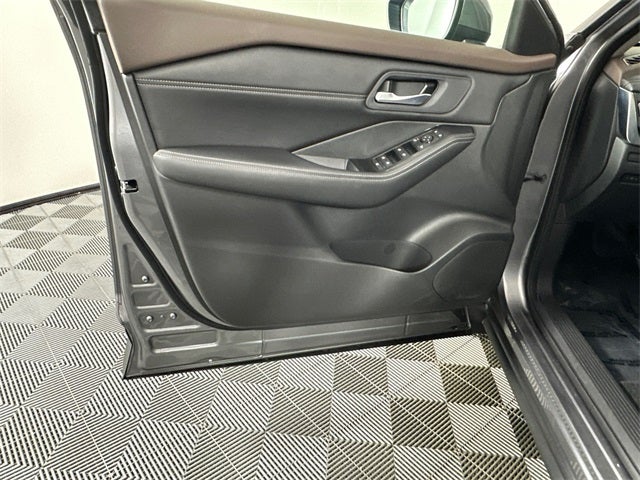 2023 Nissan Rogue SV Premium Package