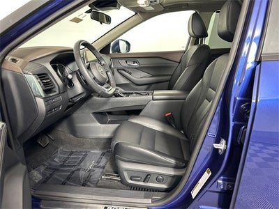2023 Nissan Rogue SV Premium Package