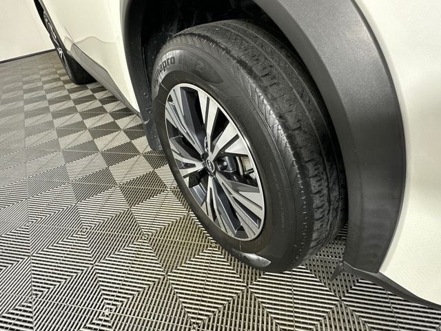 2023 Nissan Rogue SV Premium Package