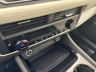 2023 Nissan Rogue SV Premium Package