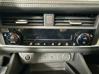 2023 Nissan Rogue SV Premium Package