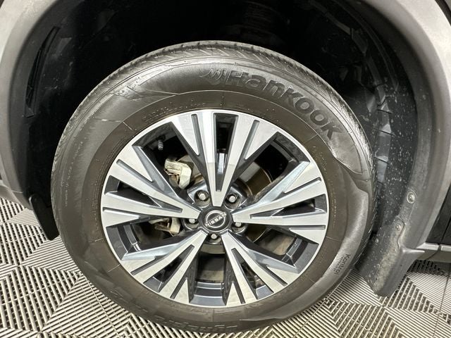 2023 Nissan Rogue SV Premium Package