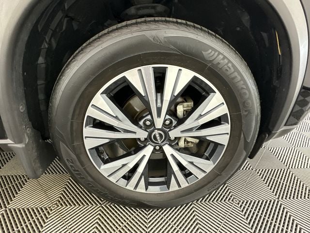 2023 Nissan Rogue SV Premium Package
