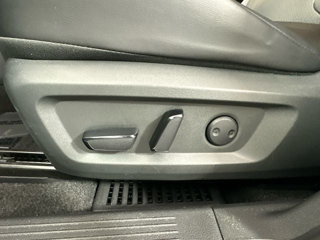 2023 Nissan Rogue SV Premium Package