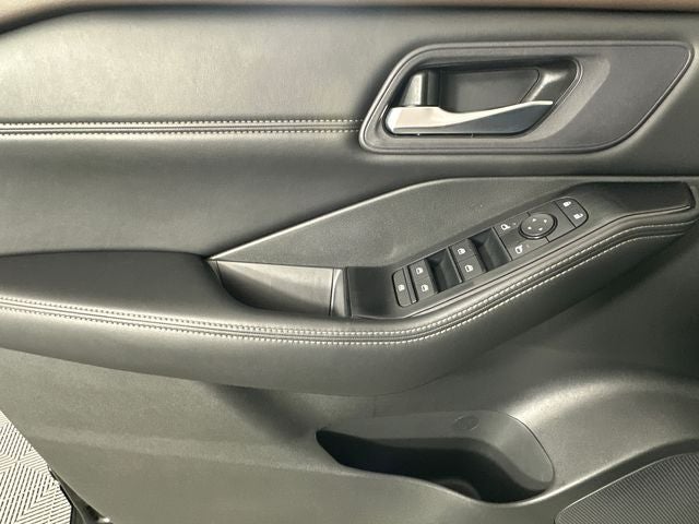 2023 Nissan Rogue SV Premium Package