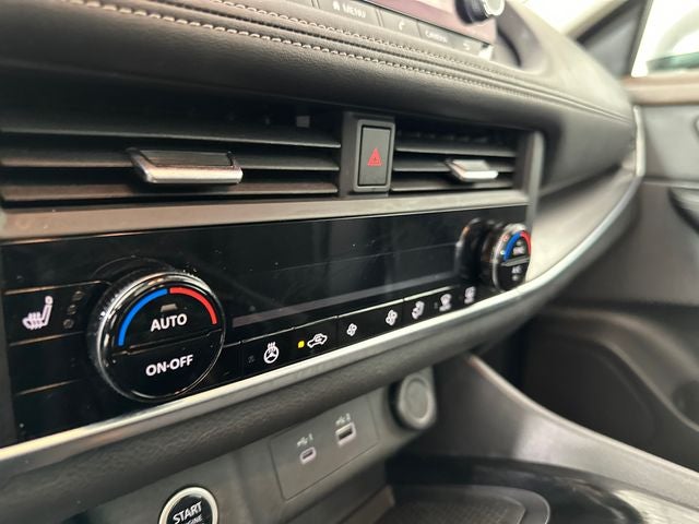 2023 Nissan Rogue SV Premium Package