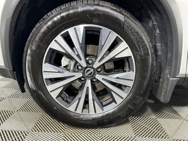 2023 Nissan Rogue SV Premium Package