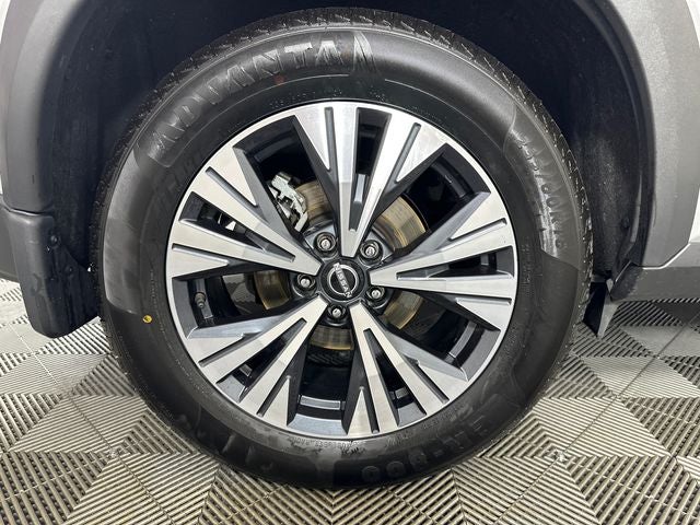 2023 Nissan Rogue SV Premium Package