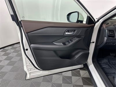 2023 Nissan Rogue SV Premium Package