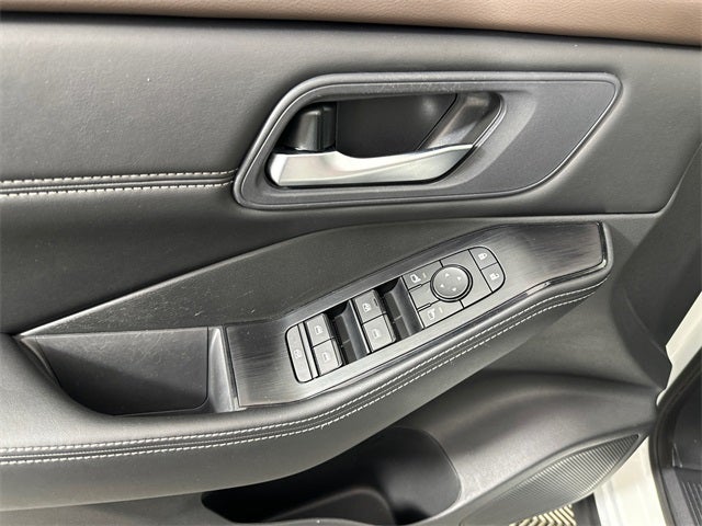 2023 Nissan Rogue SV Premium Package