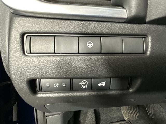 2023 Nissan Rogue SV Premium Package