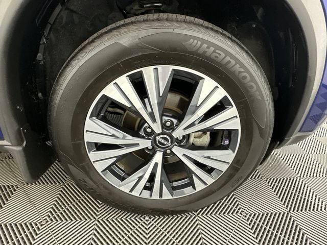 2023 Nissan Rogue SV Premium Package