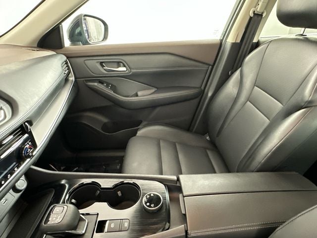 2022 Nissan Rogue SV Premium Package