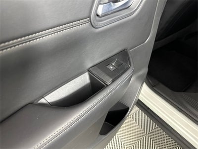 2023 Nissan Rogue SV Premium Package