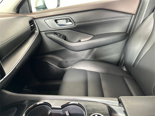 2023 Nissan Rogue SV Premium Package