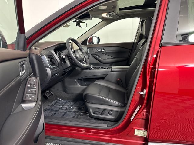 2023 Nissan Rogue SV Premium Package