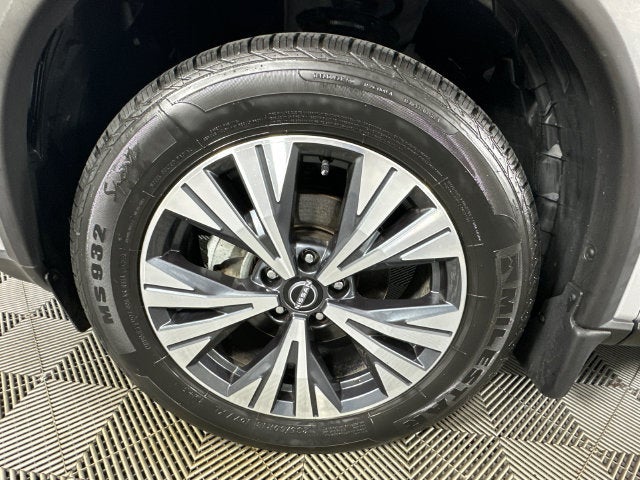 2023 Nissan Rogue SV Premium Package
