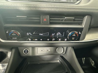 2023 Nissan Rogue SV Premium Package