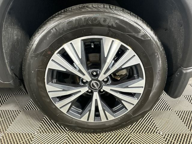 2023 Nissan Rogue SV Premium Package