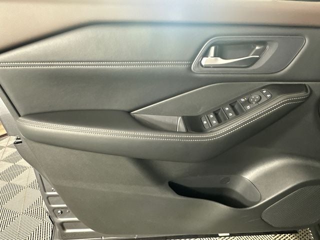 2023 Nissan Rogue SV Premium Package