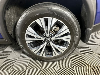 2023 Nissan Rogue SV Premium Package