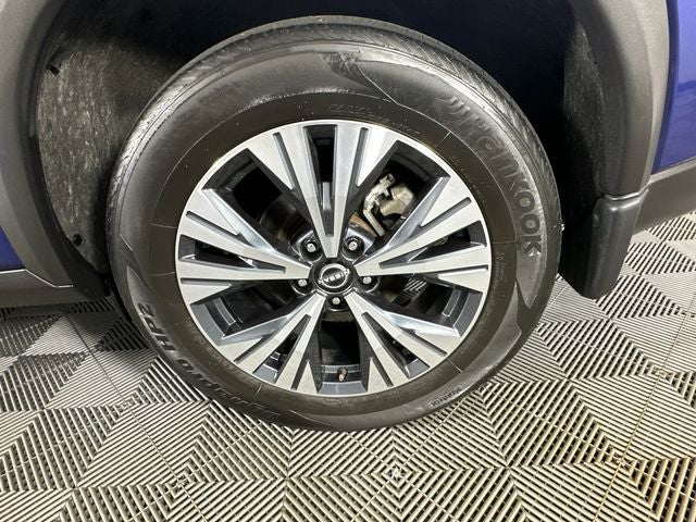 2023 Nissan Rogue SV Premium Package