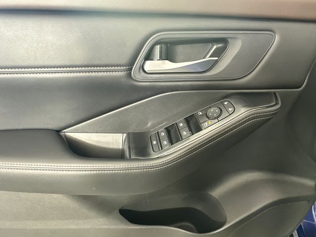 2023 Nissan Rogue SV Premium Package