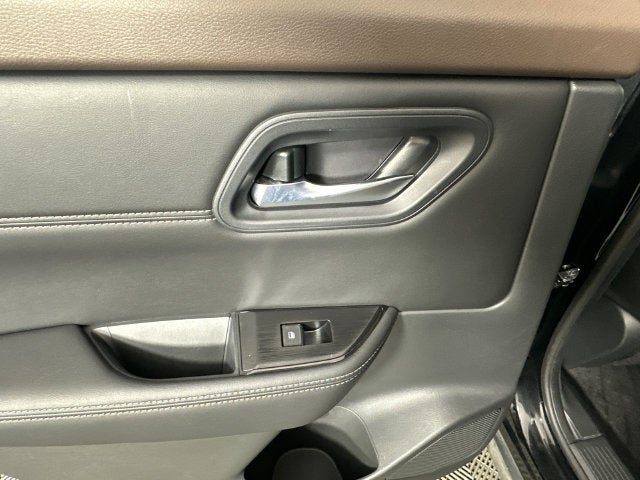 2023 Nissan Rogue SV Premium Package