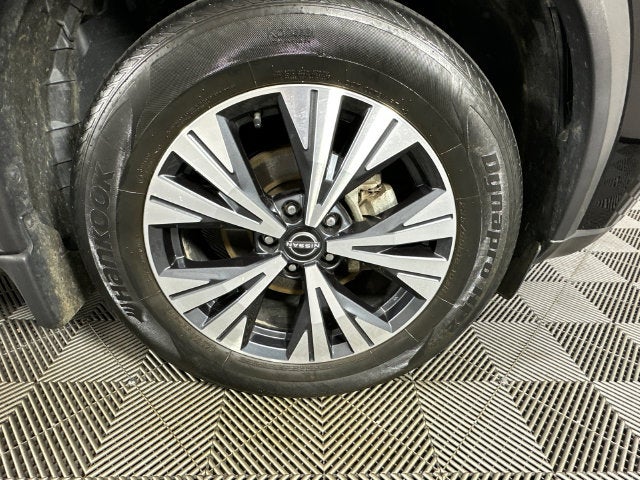 2023 Nissan Rogue SV Premium Package
